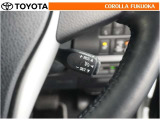 高速道路などを一定の速度で走行したい場合に、スイッチを操作することでアクセルペダルを踏まずに定速走行できます。