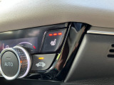 冷えが気になる方にもうれしい、運転席&助手席シートヒーター。