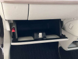 助手席前のグローブボックスです!
