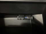 【ETC車載器】カードを挿すだけで準備完了。支払い待ちの渋滞を横目に、スマートに目的地へ向かえます。今の時代のドライブには欠かせない相棒です。利用には、車両情報を登録する別途セットアップが必要です。