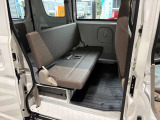 株式会社スズキ自販近畿アリーナ高槻西です。2025年 12月に中古車フロアをオープンいたしました。