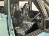 【運転席・助手席】内装ルームクリーニング済みです。しっかり綺麗にしていますので、是非、お確かめください。車に自信があるからこそ、是非一度ご来店頂き内外装も見てもらえると幸いです。