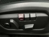 在庫車両はストックヤードにも保管してございます。あらかじめ在庫確認及びご来店日時のご連絡を頂けますと円滑なご案内が可能です。