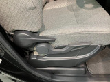 延長保証につきましてはお求めいただく車両によって保証料が異なりますので、当店スタッフまでお気軽にお問い合わせくださいませ。