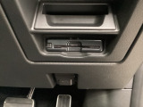 渋滞の迂回ルートや災害時の適切な誘導を行い、安全運転をサポートしてくれるETC2.0が装着されています。