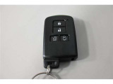 スマートキー!両手に荷物を抱えているときでも、ドアの施錠・解錠が楽々です♪