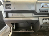 美しく・清潔な室内空間で快適に運転していただけます☆