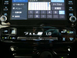 「オートエアコン」が付いています。1年中快適な室内を提供!車内温度を設定すると、風量を自動で調節してくれます。