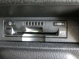 ナビ連動タイプのETC車載機です。ナビゲーションと連動してくれますのでカード未挿入を知らせてくれるなど便利な機能が追加されています。