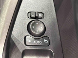 オート格納機能付きミラー  キーフリーシステムのドア施錠に連動して自動的に格納!乗降時のミラー操作の手間が省けて便利です♪閉じ忘れを防げるほか、降車の直前まで後方の確認ができます!!