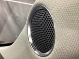 BOSE社との共同開発により室内空間にあった音響チューニングを施し、クリアで臨場感のあるダイナミックサウンドをお楽しみいただけます。