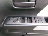 パワーウインドウなので、運転中でも安全に窓の開閉ができますよ!