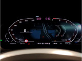 【BMWライブ・コックピット】コントロール・ディスプレイとインスツルメント・ディスプレイから構成されるディスプレイ・ネットワークにすべての情報がより分かりやすく表示されます。