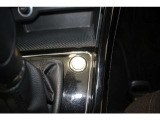 スマートエントリー&スタートシステム&ldquo;Keyless Access&rdquo;鍵を持っているだけでドアロックの開閉、エンジンの作動・停止ができます。