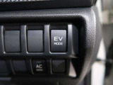納車後はお客様とスバルをつなぐオーナー専用アプリ「マイスバル」により最新情報をお届けいたします。