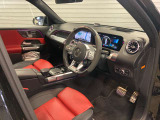 全国へのご納車を承っておりますので遠隔地のお客様にもご安心いただけます。(費用に関しましては、別途お見積りさせていただきます。)勿論、日本全国の正規ディーラーにて保証が受けられます。