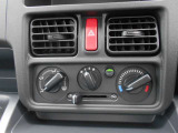 マニュアルエアコンです!