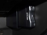 メルセデス専用車載器で純正ナビゲーション連動しております。