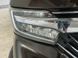 【LEDヘッドライト】ディスチャージヘッドライト(HID)と同等の明るさで、夜道や雨天走行が明るく視界良好!! フォグライトも装備で、安心感さらにUPです♪安心ドライブを楽しんで下さい♪
