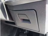 Audi正規ディーラーが高品質をお約束。高度な訓練・教育を受けたAudi専任メカニックが、100項目にもおよぶ精密な点検を実施。すべてクリアしたAudi車だけ、あなたのお手元に届けられるのです