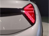 【LEDライト】先進のLEDテクノロジーを採用し、夜間はもちろん、悪天候の日中でも優れた帰任性を発揮し走行安全性を高めます☆