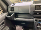 納車前にはプロのメカニックが、各部の点検を行います。ディーラーにしか出来ない品質、そしてサービスできっと満足していただけると思います!