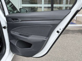 点検整備ご納車前にCertified Pre-Owned独自の「点検チェック項目シート」により、部品や機能に関する全71項目もの厳しいチェックを実施します。