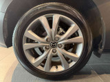 純正アルミホイール 215/55R18
