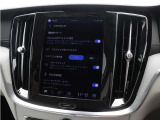 ドライブモードを変更できます。ドライブモードを選択すると、走行特性が変化して、ドライビングエクスペリエンスが向上し、特殊な状況で走行しやすくなります。