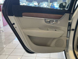 ご覧いただきありがとうございます。車両詳細等お気軽に店舗スタッフまでお問い合わせください。通話無料の専用フリーダイヤルも