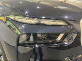 エンジェルアイ、イカリングと呼ばれるBMWのライトの正式名称は「コロナリング」です。一目でBMWとわかる伝統のデザインです。