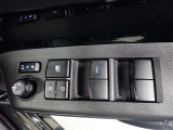 運転席ドア側パワーウィンドゥ・ドアミラースイッチ