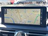 【メーカー純正ナビ】インテリアに溶け込むスタイリッシュな「専用設計」メーカーナビを装備♪視認性や操作性など基本性能にも優れ、より上質なカーライフをお楽しみいただけます。