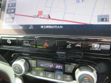 【Wオートエアコン】便利で快適なオートエアコン装備です。後席もオートエアコンですので車内は一年中快適です。