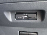 ここにETC付いております。高速道路の料金所もスイスイ♪ ETCカードの申し込みは日産カードがおすすめ!!!「安心」「おトク」「便利」で皆さまのカーライフをサポートする特典満載のカードです。