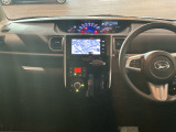 屋上展示場に常に50台以上の車両をご用意!お気に入りの1台が見つかるかも!?