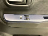 【運転席ドアスイッチ回り】パワーウィンドー[ロック機構]装備しております。
