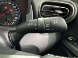 【オートライト】車外の明るさに応じて自動的にライトの点灯・消灯をしてくれます