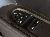 車の乗り降りの際に必ず触るドアハンドルです。使用感が気になる方はお気軽にお申し付けくださいませ。