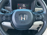 便利なステアリングスイッチも装備!運転中のオーディオ操作も安心です☆彡