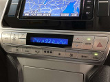 左右独立温度コントロールフルオートエアコンです。運転席、助手席それぞれで独立して温度設定ができます。冷え性の方が乗っても安心ですね♪
