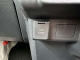 シガーソケット用の充電器が使用可能です!