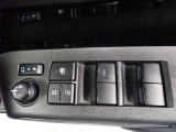 運転席ドア側パワーウィンドゥ・ドアミラースイッチ