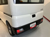 車両状態証明書修復歴の有無も一目瞭然。機能や内装・外装、走行距離、修復歴の有無をチェックし、クルマの状態を10段階にした車両状態証明書。数字や記号を使ってわかりやすく表示しています。