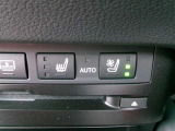 運転席シートヒーターとシートクーラーを装備しています。冬場だけでなく夏場の暑い時にも重宝しますよ。