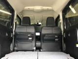 天井も綺麗です☆私は中古車を見るときに天井を良く見るようにしています☆ここが綺麗な車は車内が綺麗なことが多いです☆