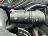 対抗車、前方車を避けてハイビームにできるオートハイビームが装備されております。