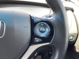 Hondaセンシングの機能のひとつ、アダプティブクルーズコントロール付!アクセルから足を離しても設定したスピードと前車との車間を保ち走行してくれます!車線維持もアシスト☆高速道路で疲労軽減ですね☆