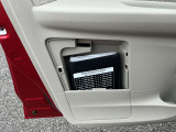 車検証を入れるスペースになっています☆