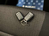 【スマートキー】キーをポケットやカバンに入れたままでもドアの施錠・開錠ができ、雨の日や荷物の多い日に大活躍!
